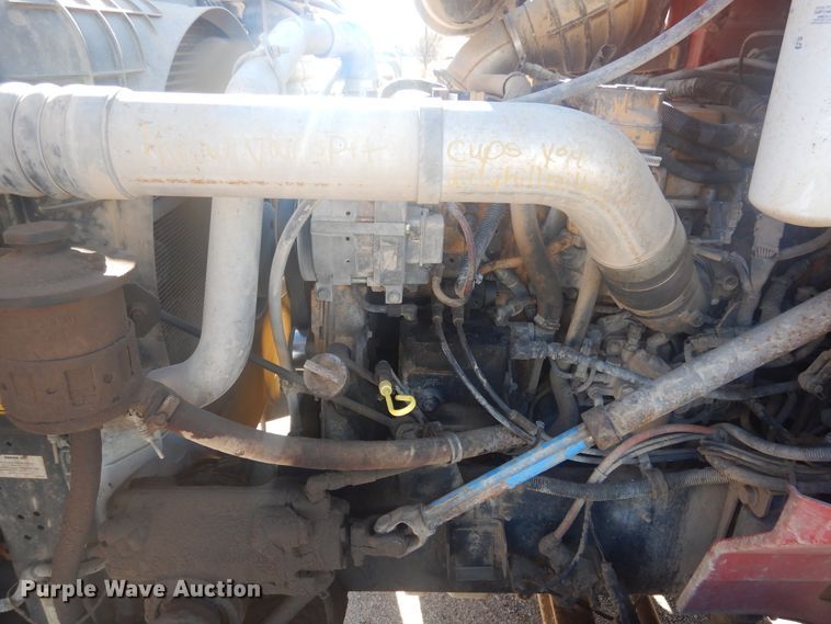 image for item DJ4847 2008 International 9200i  semi truck