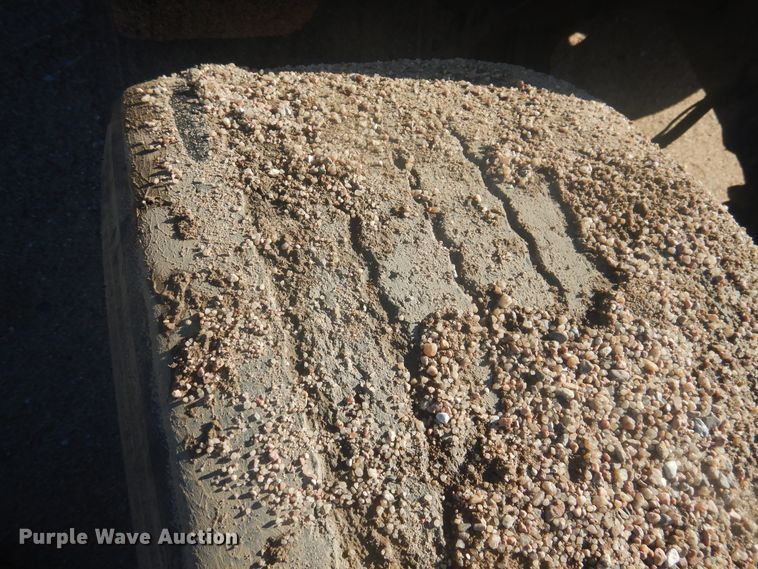 image for item DJ4847 2008 International 9200i  semi truck