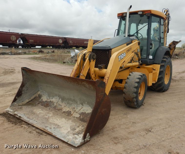 image for item DL0281 2003 John Deere 710G  backhoe