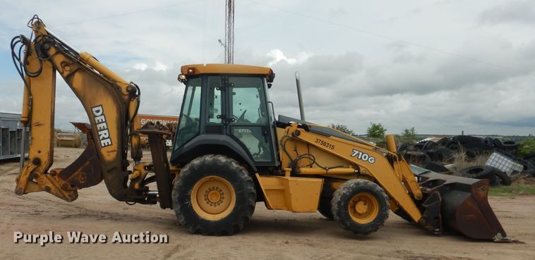image for item DL0281 2003 John Deere 710G  backhoe