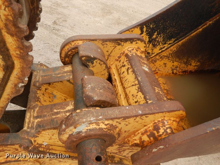 image for item DL0281 2003 John Deere 710G  backhoe