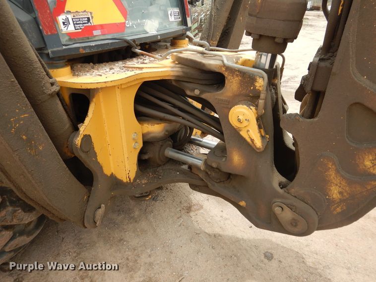 image for item DL0281 2003 John Deere 710G  backhoe