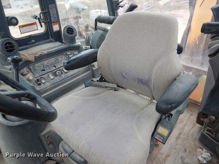 image for item DL0281 2003 John Deere 710G  backhoe