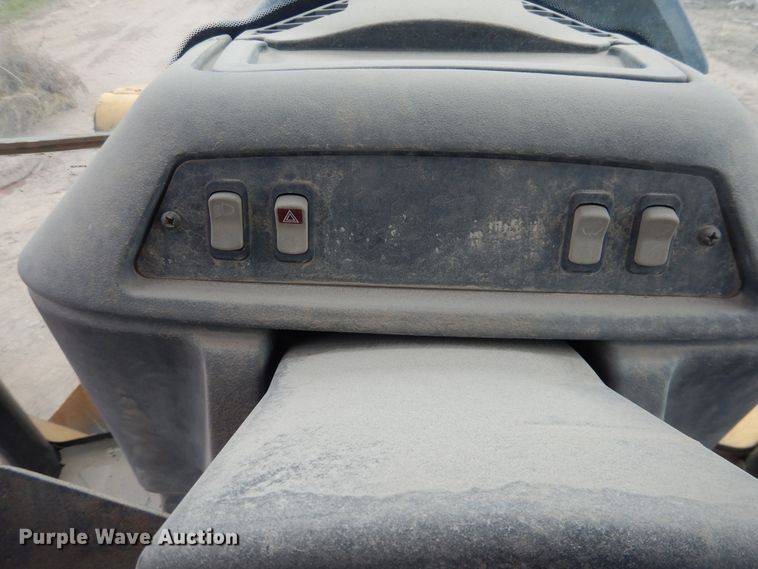 image for item DL0281 2003 John Deere 710G  backhoe