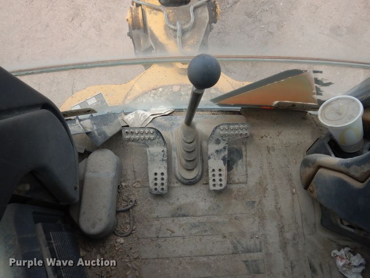 image for item DL0281 2003 John Deere 710G  backhoe