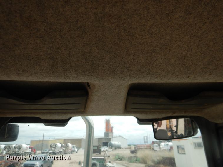 image for item DL0281 2003 John Deere 710G  backhoe