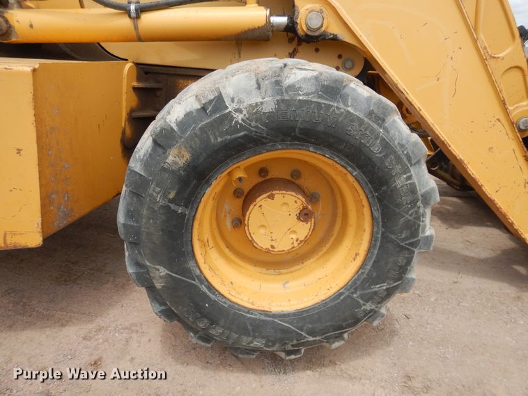 image for item DL0281 2003 John Deere 710G  backhoe