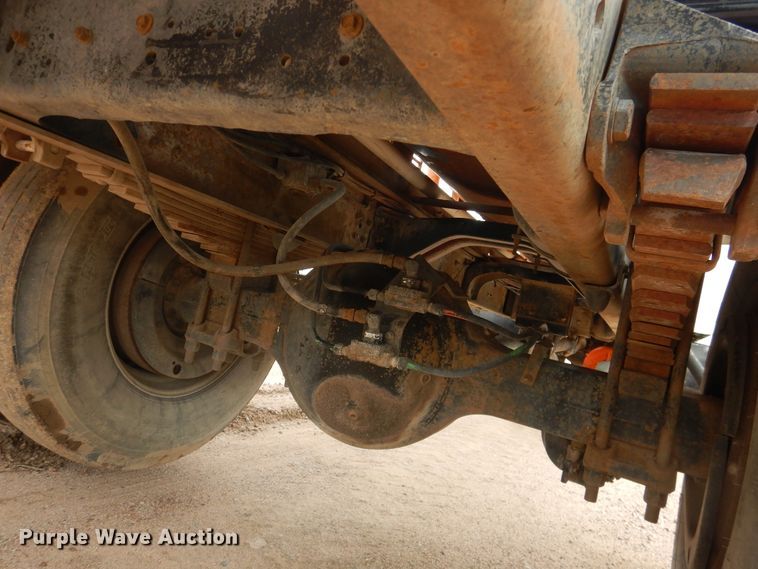 image for item DL0283 1989 Ford F800  water truck