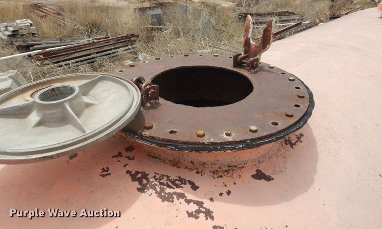 image for item DL0283 1989 Ford F800  water truck