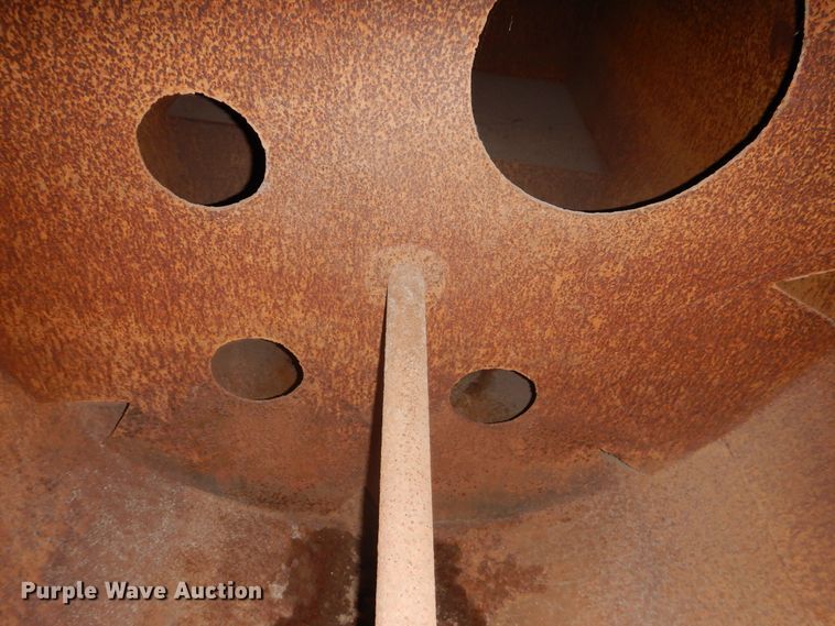 image for item DL0283 1989 Ford F800  water truck