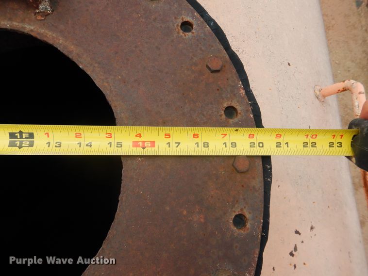 image for item DL0283 1989 Ford F800  water truck