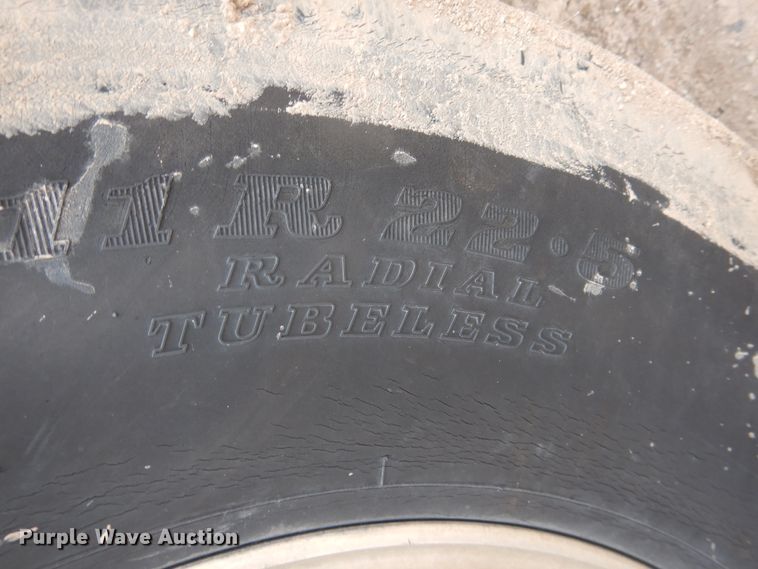 image for item DL0283 1989 Ford F800  water truck