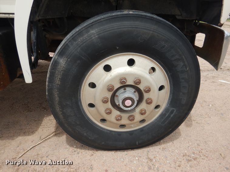 image for item DL0283 1989 Ford F800  water truck