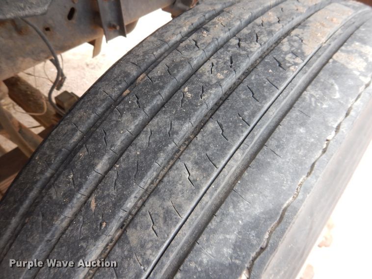 image for item DL0283 1989 Ford F800  water truck