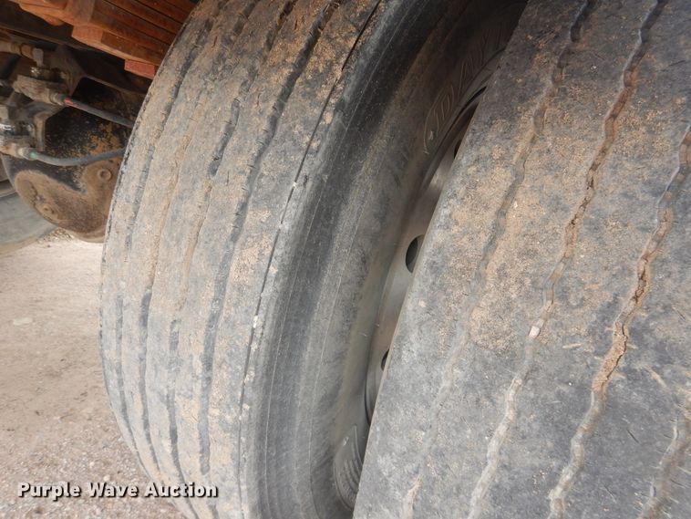 image for item DL0283 1989 Ford F800  water truck