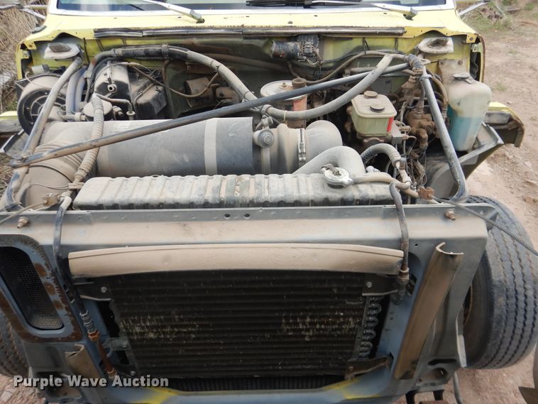 image for item DL0284 1989 Ford F700  box truck