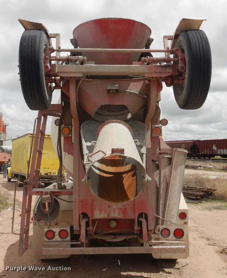 image for item DL0286 2003 Peterbilt 357  ready mix truck