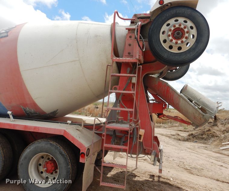 image for item DL0286 2003 Peterbilt 357  ready mix truck