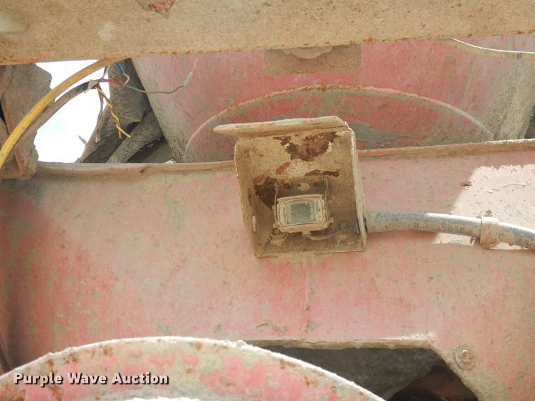 image for item DL0286 2003 Peterbilt 357  ready mix truck