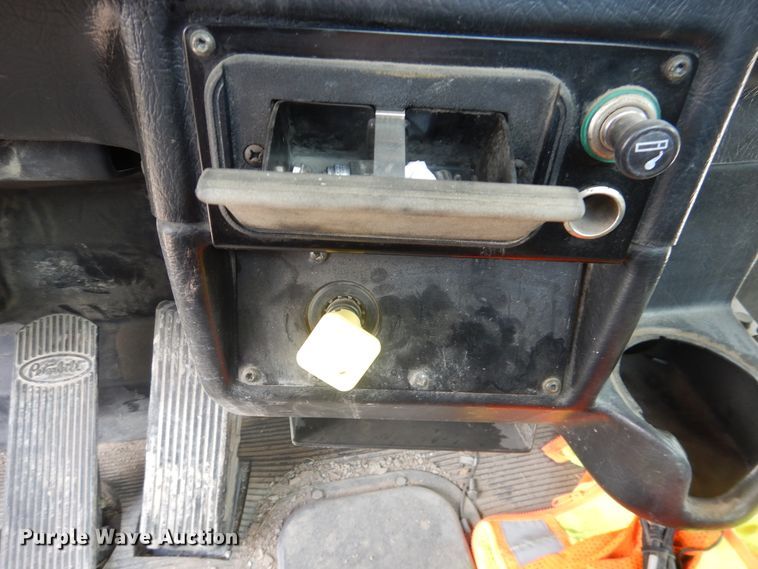 image for item DL0286 2003 Peterbilt 357  ready mix truck