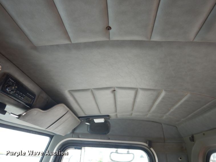 image for item DL0286 2003 Peterbilt 357  ready mix truck