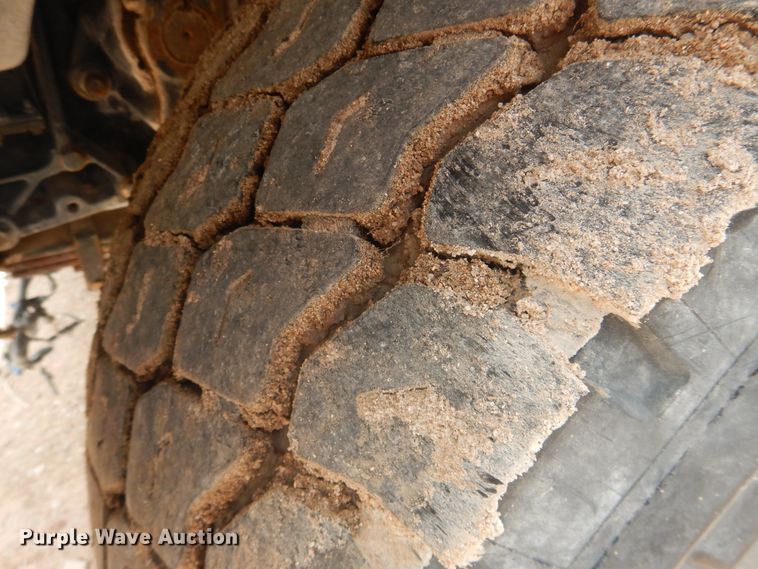 image for item DL0286 2003 Peterbilt 357  ready mix truck