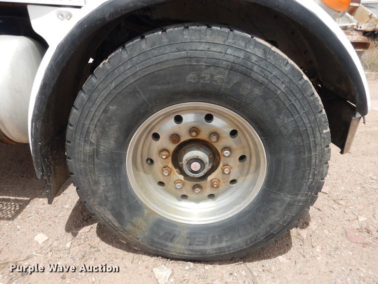 image for item DL0286 2003 Peterbilt 357  ready mix truck