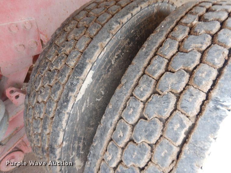 image for item DL0286 2003 Peterbilt 357  ready mix truck