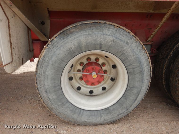 image for item DL0286 2003 Peterbilt 357  ready mix truck