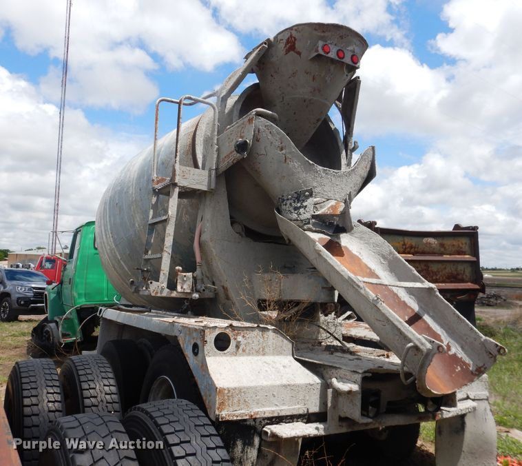 image for item DL0291 1993 Ford L8000  ready mix truck