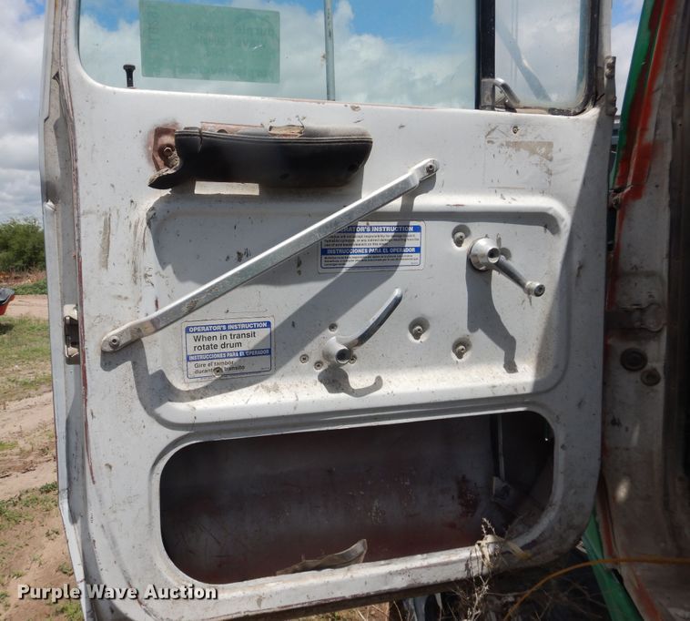 image for item DL0291 1993 Ford L8000  ready mix truck