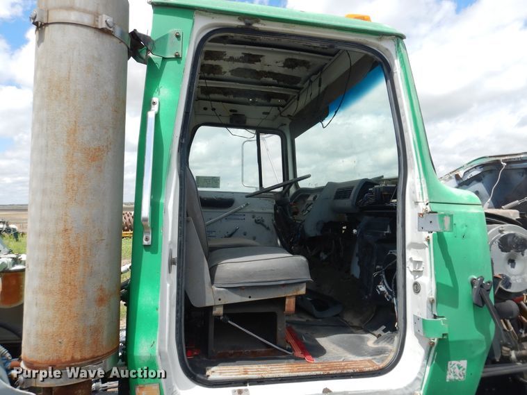 image for item DL0291 1993 Ford L8000  ready mix truck