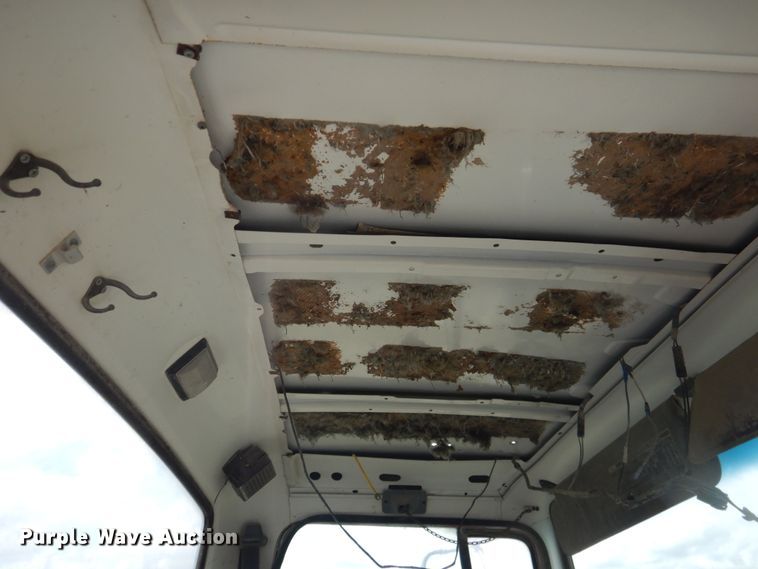 image for item DL0291 1993 Ford L8000  ready mix truck