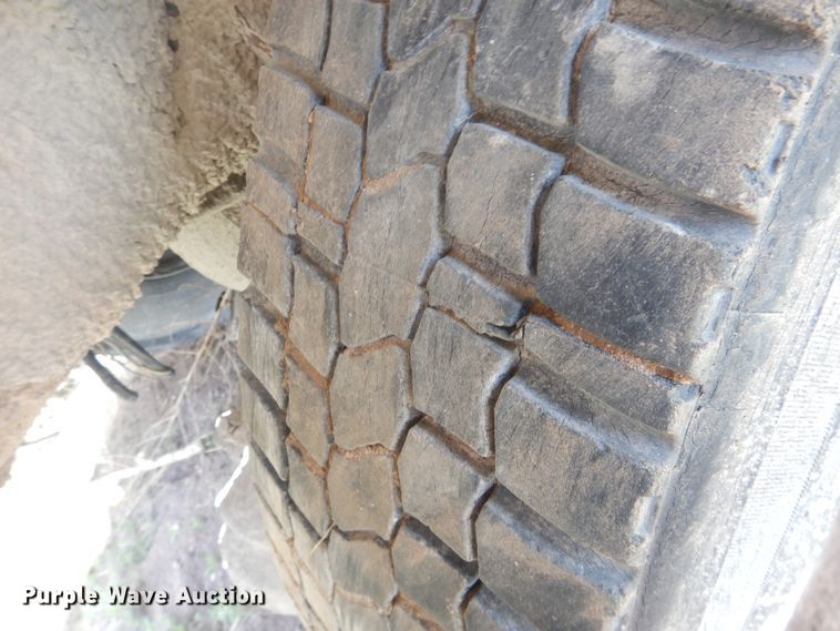 image for item DL0291 1993 Ford L8000  ready mix truck