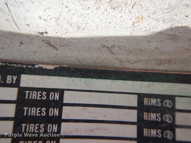 image for item DL0291 1993 Ford L8000  ready mix truck