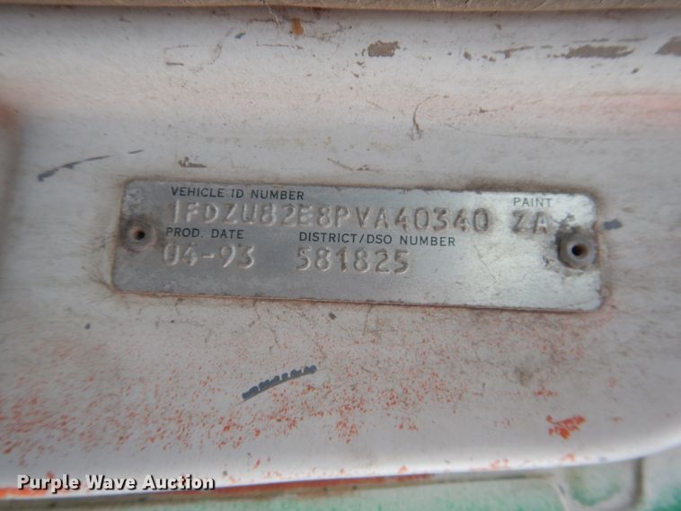 image for item DL0291 1993 Ford L8000  ready mix truck