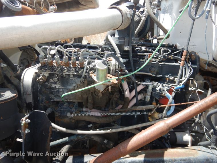 image for item DL0293 1993 Ford LT8000  ready mix truck