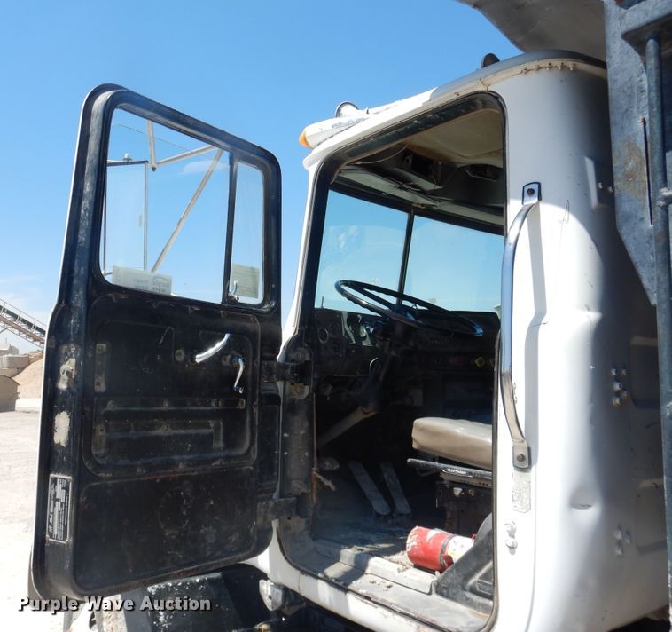 image for item DL0324 1978 Mack RS686LST  dump truck