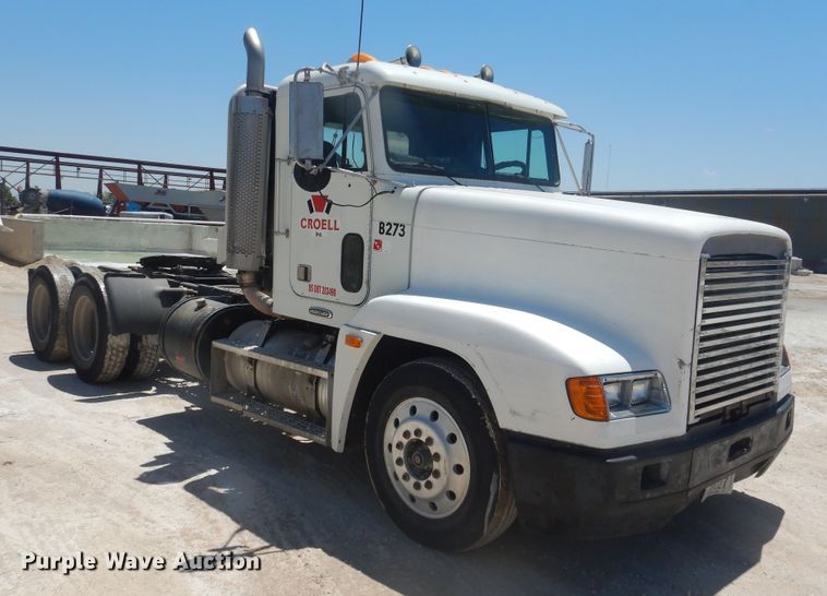 image for item DL0327 1999 Freightliner FLD  semi truck