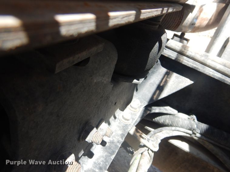 image for item DL0327 1999 Freightliner FLD  semi truck