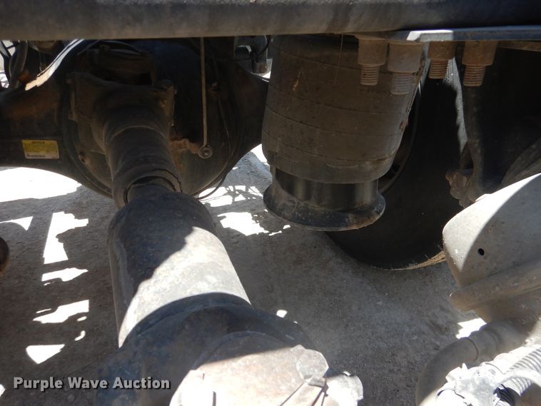 image for item DL0327 1999 Freightliner FLD  semi truck