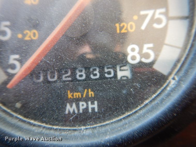 image for item DL0327 1999 Freightliner FLD  semi truck