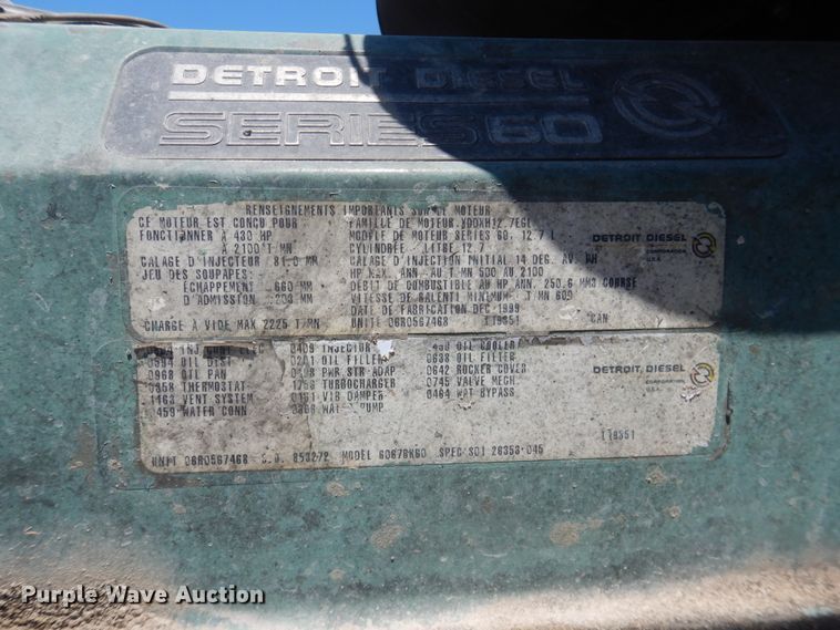 image for item DL0327 1999 Freightliner FLD  semi truck