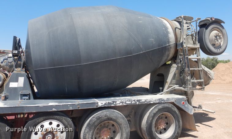 image for item DL0328 2005 Sterling LT9  ready mix truck