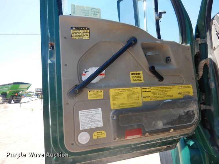 image for item DL0328 2005 Sterling LT9  ready mix truck