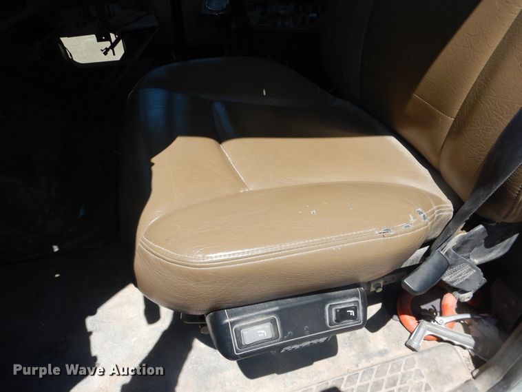 image for item DL0328 2005 Sterling LT9  ready mix truck