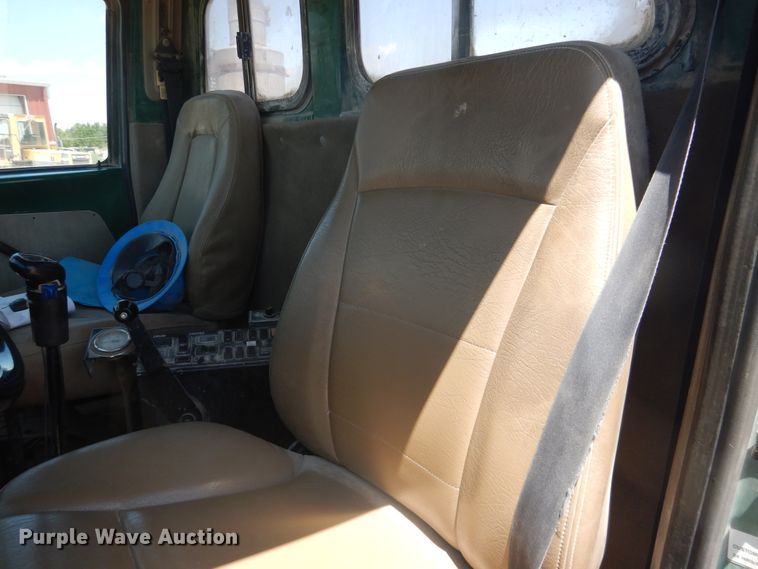 image for item DL0328 2005 Sterling LT9  ready mix truck