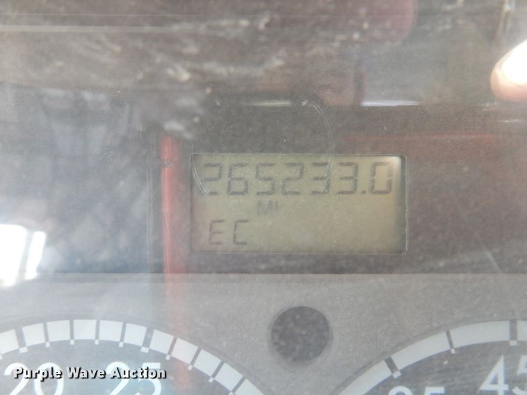 image for item DL0328 2005 Sterling LT9  ready mix truck