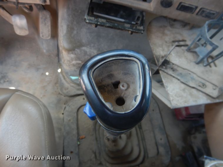 image for item DL0328 2005 Sterling LT9  ready mix truck