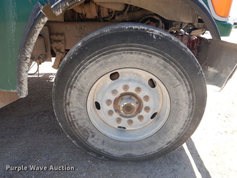 image for item DL0328 2005 Sterling LT9  ready mix truck